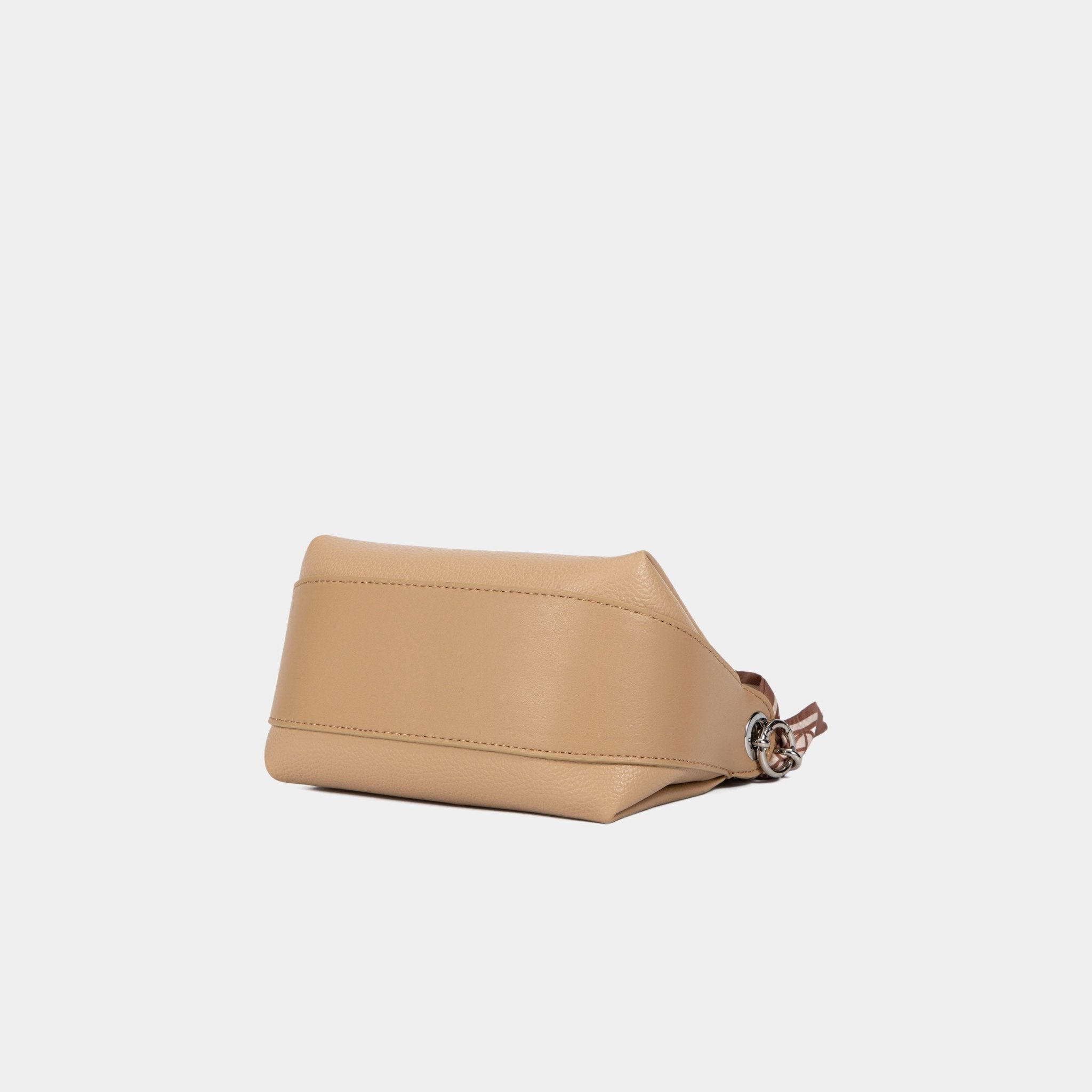 حقيبة يد B - كريسبيلا صارت بيلاس - Bags