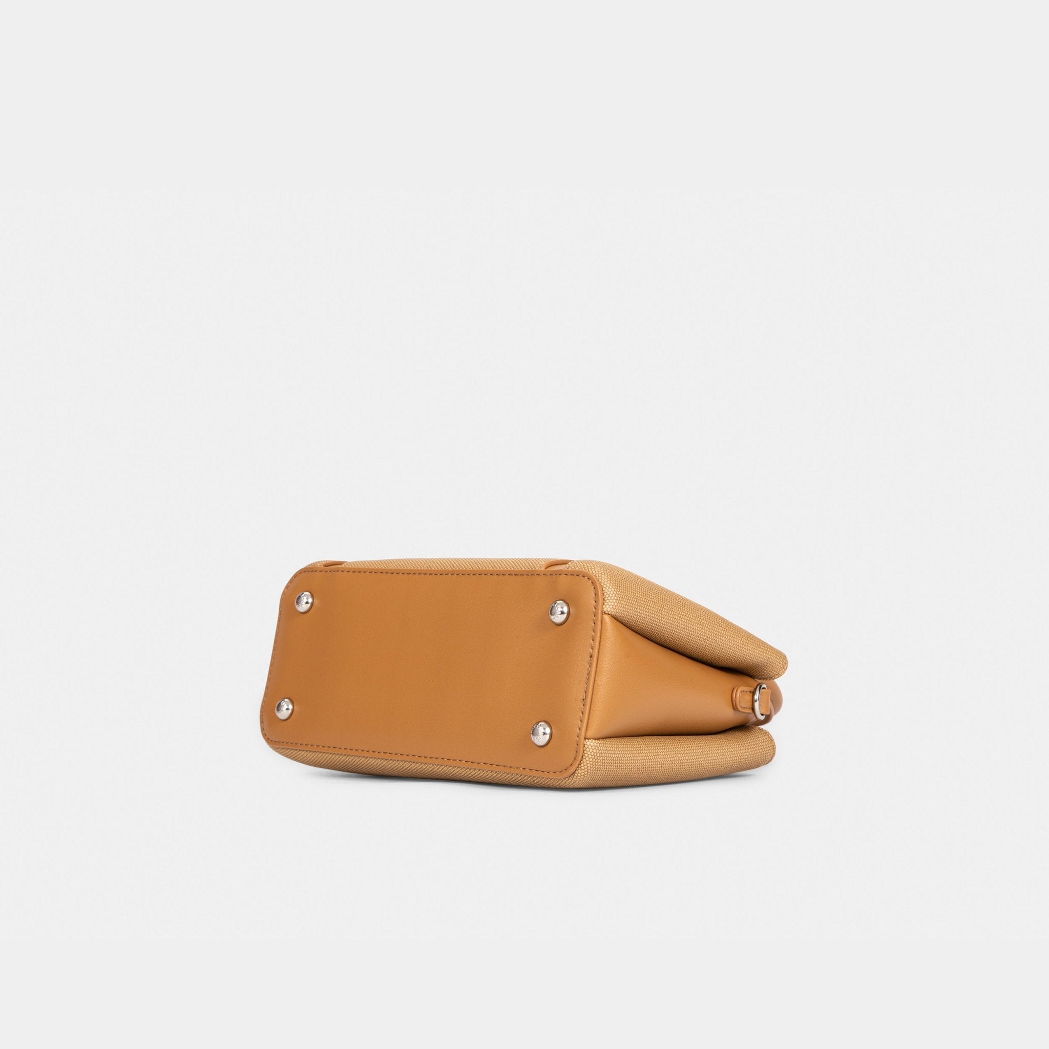 حقيبة يد B - كريسبيلا صارت بيلاس - Bags